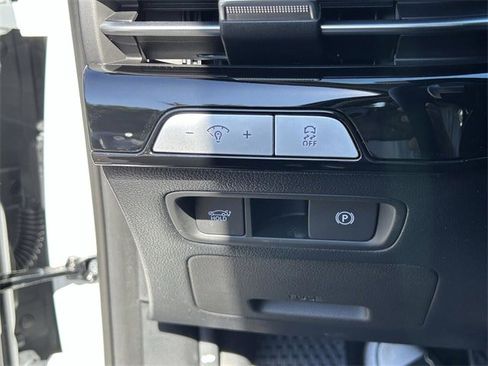 New 2026 Genesis G80 2.5T Advanced image 25