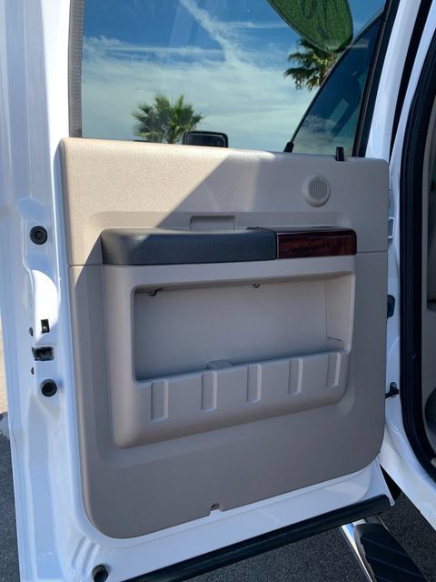 Used 2008 Ford F350 4x4 Crew Cab DRW Super Duty image 18