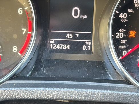 Used 2016 Volkswagen Passat 1.8T S image 17