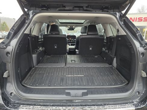 Used 2021 Toyota Highlander Platinum image 19