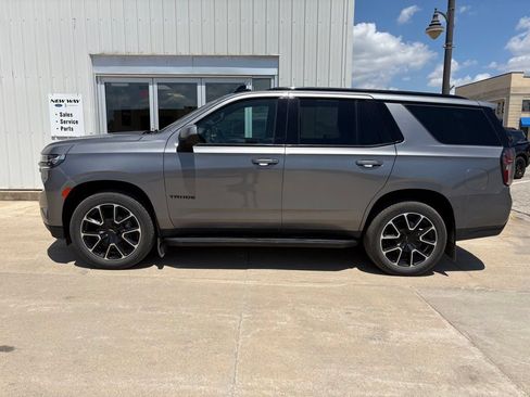 Used 2021 Chevrolet Tahoe RST AWD/4WD image 2