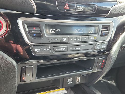 Used 2023 Honda Ridgeline Black Edition image 17
