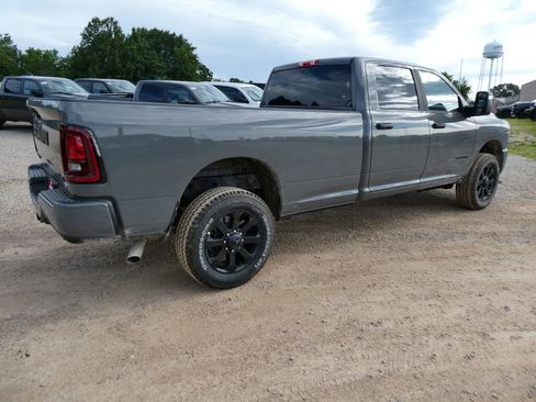 New 2026 RAM 2500 Big Horn AWD/4WD image 4