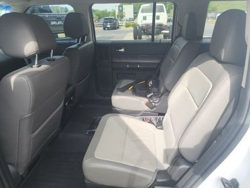 Used 2016 Ford Flex SEL w/ Equipment Group 202A AWD/4WD image 12