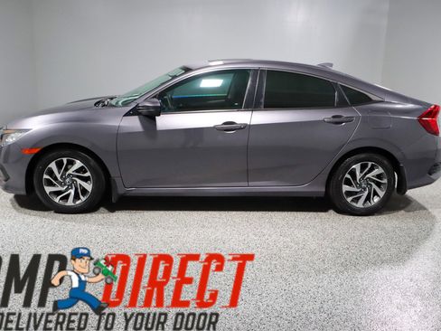 Used 2018 Honda Civic EX image 10