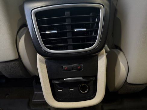 Used 2022 Lincoln Nautilus Reserve w/ Equipment Group 202A image 37