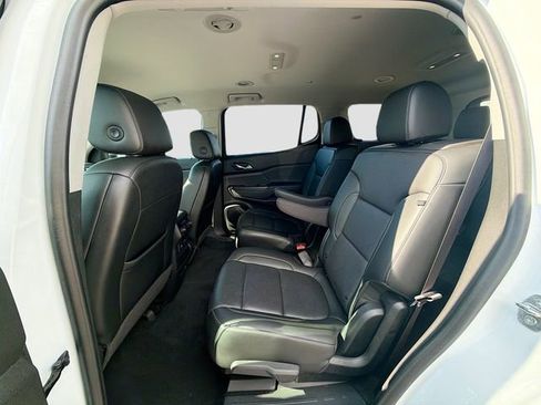 Used 2021 GMC Acadia SLT w/ Technology Package image 23