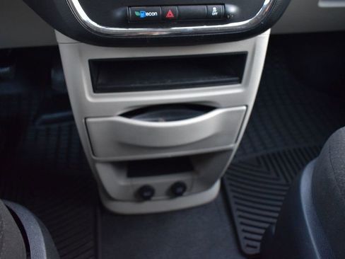 Used 2013 RAM C/V Tradesman image 30