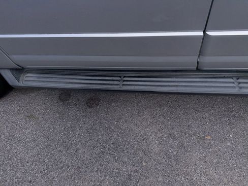 Used 2011 Ford Expedition EL XLT image 7