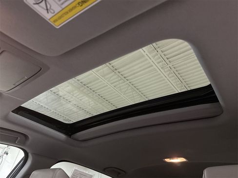 Used 2019 Honda CR-V Touring image 19