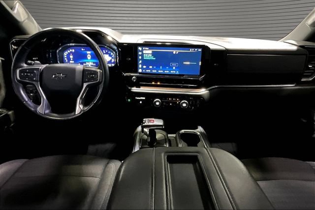 Used 2022 Chevrolet Silverado 1500 RST w/ Convenience Package II AWD/4WD image 8