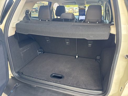 Certified 2020 Ford EcoSport SE w/ SE Convenience Package image 36