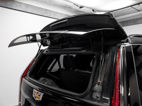 Used 2022 Cadillac Escalade Sport w/ Touring Package AWD/4WD image 45