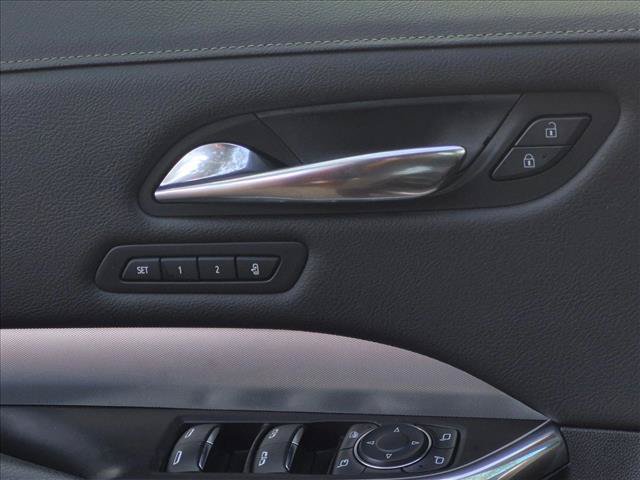 Used 2019 Cadillac XT4 Premium Luxury FWD image 2