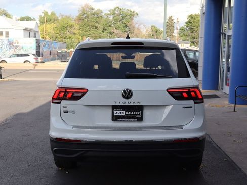 Used 2022 Volkswagen Tiguan SE AWD/4WD image 4