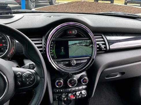 Used 2019 MINI Cooper S image 7