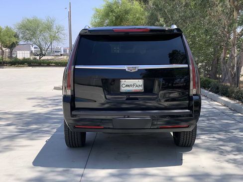 Used 2016 Cadillac Escalade Premium image 5