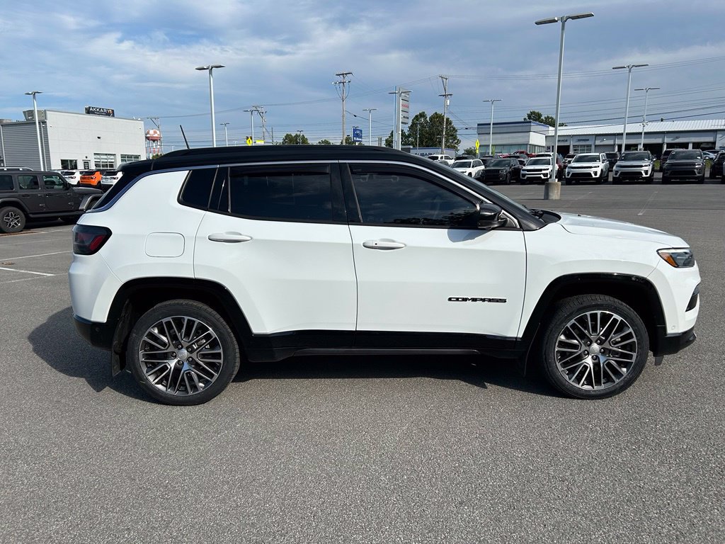 Certified 2023 Jeep Compass Limited w/ Elite Group AWD/4WD image 6