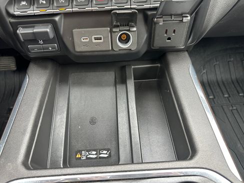 Used 2021 GMC Sierra 1500 SLT AWD/4WD image 21