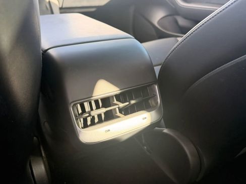 Used 2023 Tesla Model 3 Standard Range RWD image 23