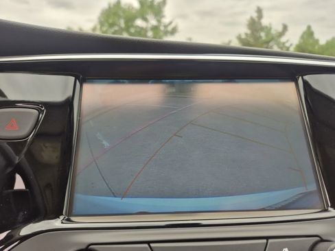 Used 2020 Buick Envision Essence FWD image 30