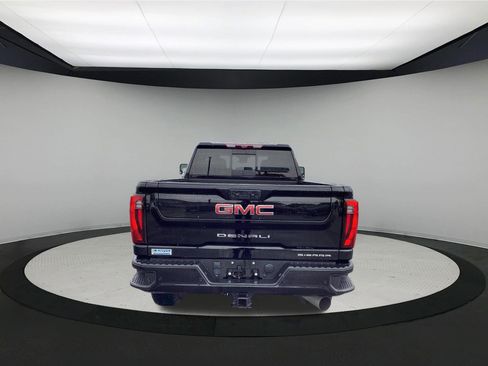 Used 2024 GMC Sierra 3500 Denali w/ Denali Reserve Package AWD/4WD image 7