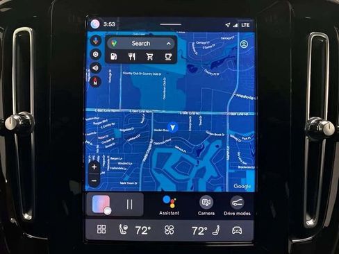 Used 2025 Volvo XC40 B5 Plus image 41