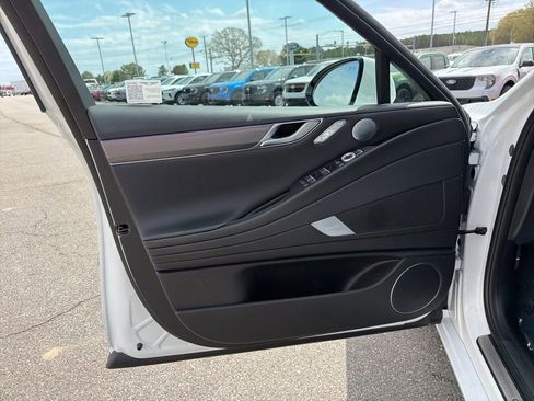 Used 2025 Genesis G80 3.5T Sport image 12