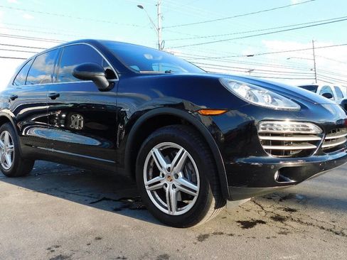Used 2014 Porsche Cayenne Diesel Platinum Edition AWD/4WD image 1
