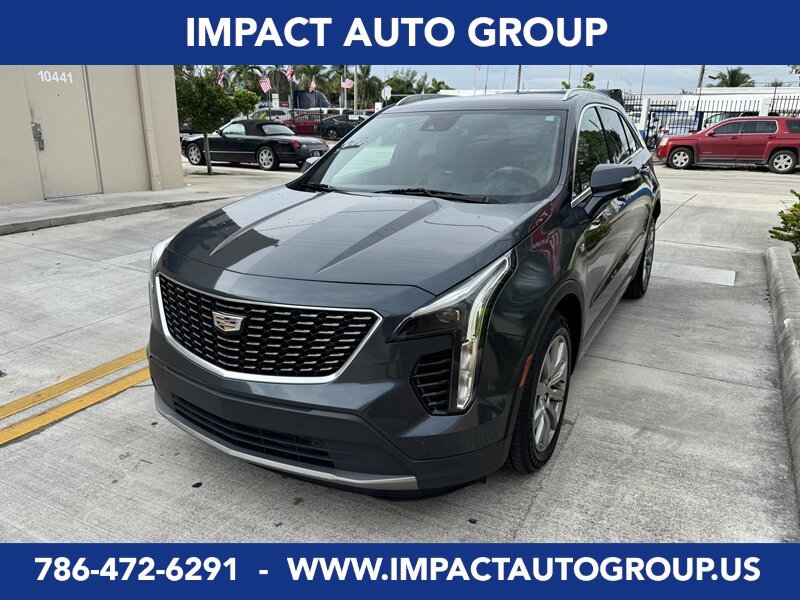 Used 2021 Cadillac XT4 Premium Luxury FWD image 1