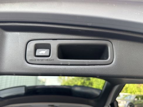 Used 2024 Honda CR-V Sport Touring image 10
