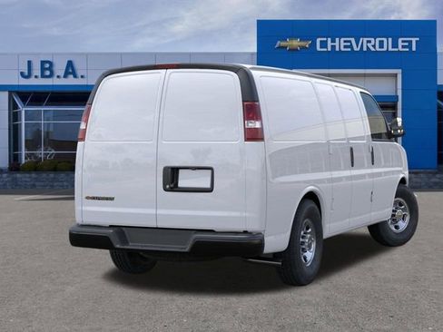 New 2026 Chevrolet Express 3500 RWD image 4