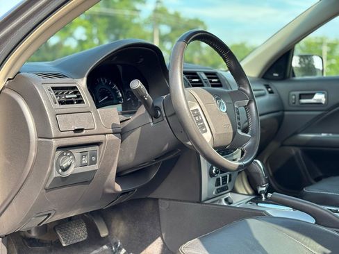 Used 2010 Mercury Milan Premier AWD/4WD image 18