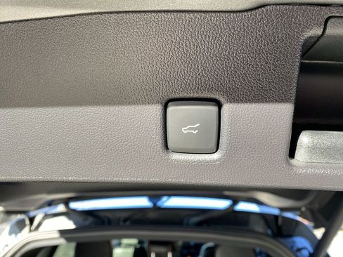 Certified 2025 Ford Escape ST-Line image 16