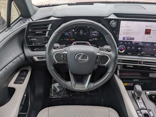 Used 2026 Lexus RX 350 w/ Convenience Package AWD/4WD image 17