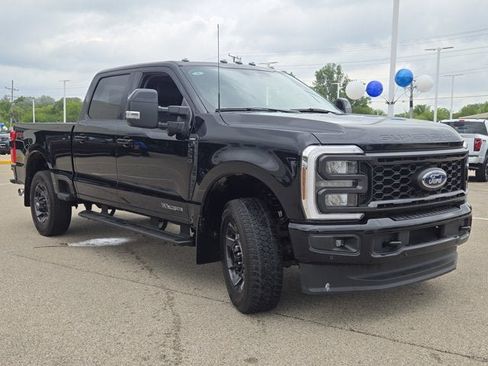 Used 2024 Ford F250 Lariat w/ Lariat Ultimate Package AWD/4WD image 3
