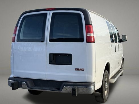 Used 2017 GMC Savana 2500 image 5