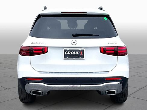 New 2026 Mercedes-Benz GLB 250 4MATIC image 5