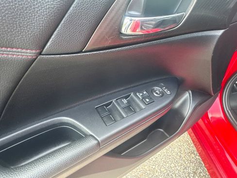 Used 2017 Honda Accord Sport Special Edition image 12