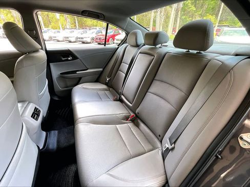 Used 2017 Honda Accord EX-L image 20