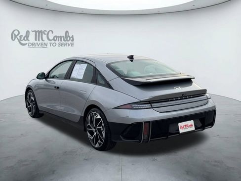 Certified 2025 Hyundai Ioniq 6 SEL image 3