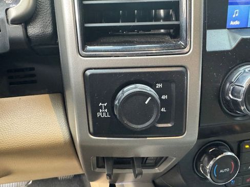 Used 2021 Ford F250 Lariat w/ Lariat Value Package image 31