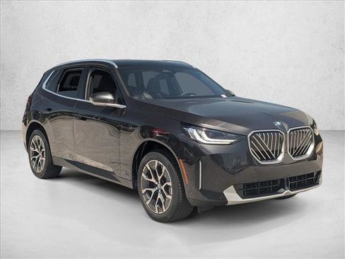 Used 2025 BMW X3 xDrive30i w/ Premium Package image 7