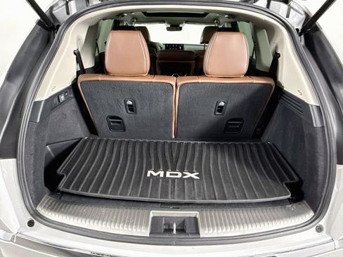 Used 2023 Acura MDX SH-AWD w/ Advance Package image 28