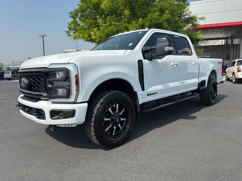 Used 2024 Ford F350 Lariat w/ Sport Appearance Package AWD/4WD image 5