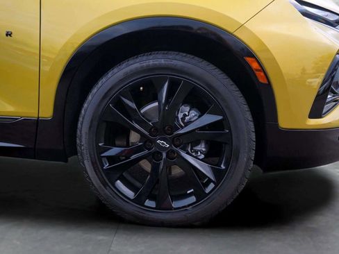 Used 2022 Chevrolet Blazer RS w/ Enhanced Convenience Package image 9