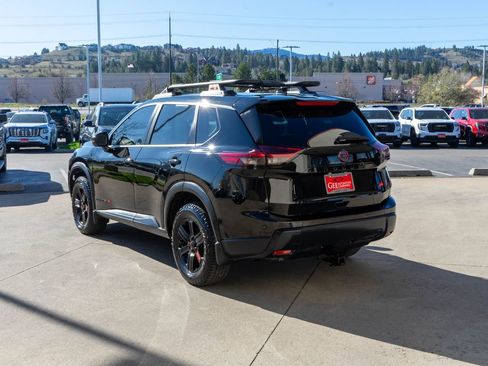Used 2025 Nissan Rogue SV w/ Rock Creek Premium Package image 5