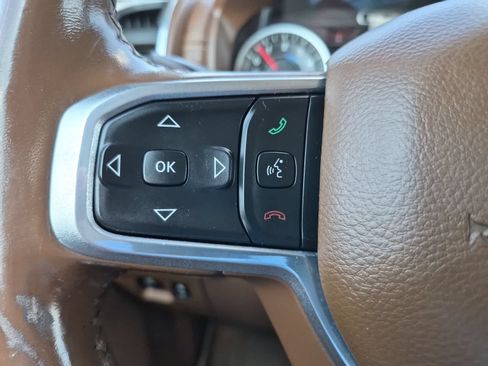 Used 2019 RAM 1500 Laramie AWD/4WD image 21