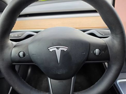 Used 2022 Tesla Model 3 Long Range AWD/4WD image 35