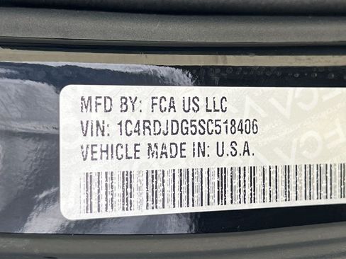 Used 2025 Dodge Durango GT AWD/4WD image 13